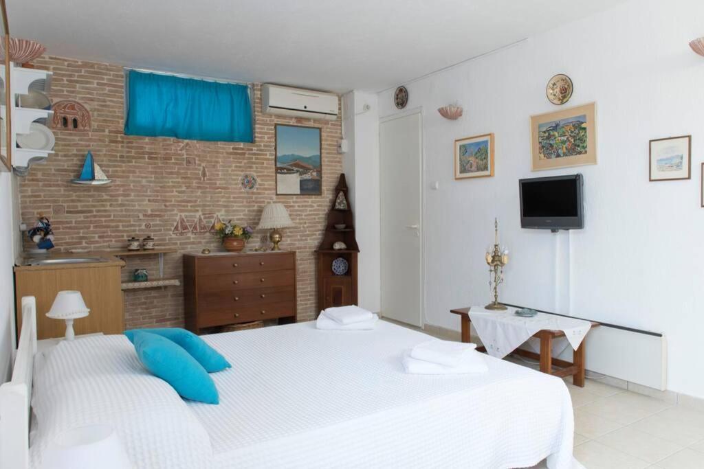 Palmaya Villa, Unique Seafront Experience Vagia  Dış mekan fotoğraf