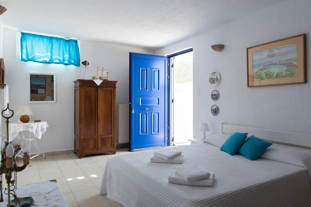 Palmaya Villa, Unique Seafront Experience Vagia  Dış mekan fotoğraf